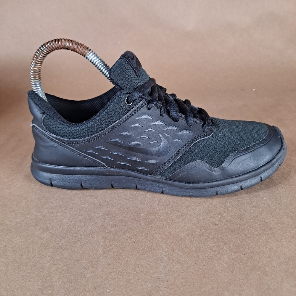 Nike Orive Black Women's Running Shoes Low Top Lace Up Sneakers Size 7 US